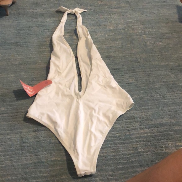 Size S white backless VTG swimsuit with glitter clasp buttons, found in Italy - Picture 6 of 8